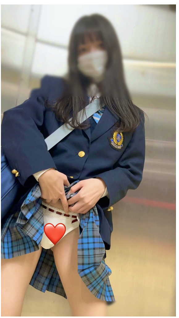 パンチラ