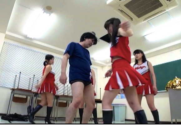 金蹴り