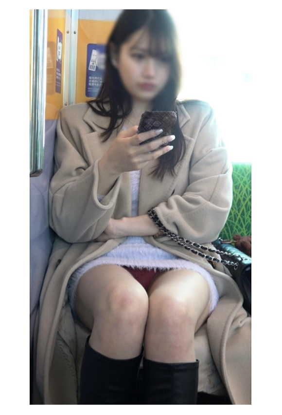 パンチラ