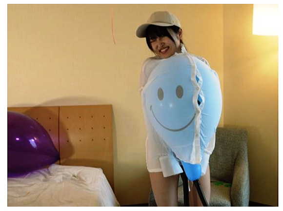 女子大生