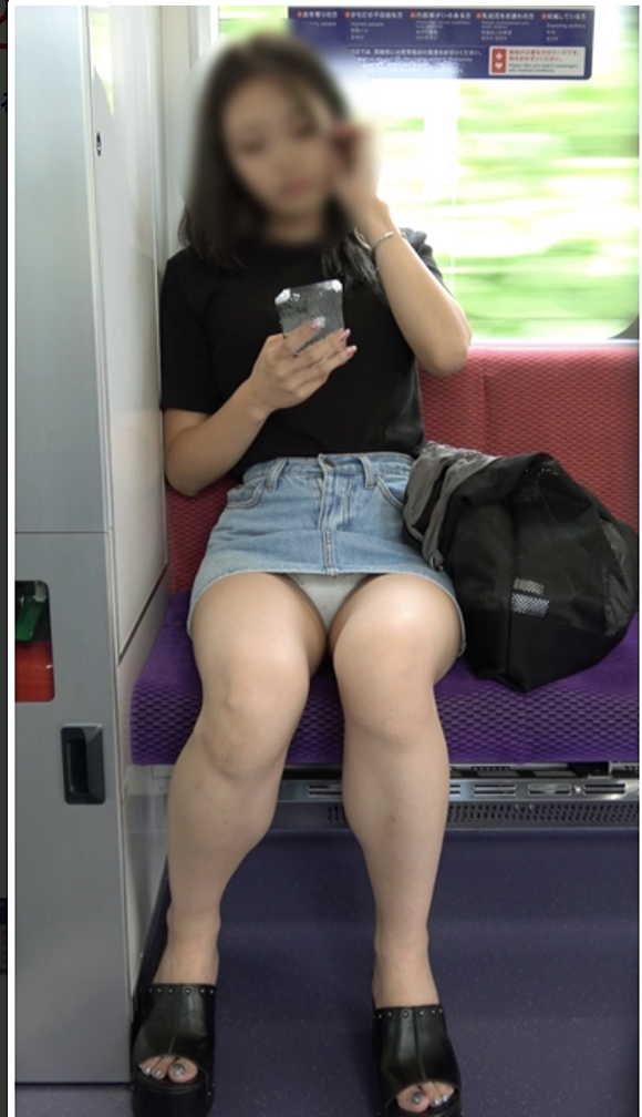 女子大生