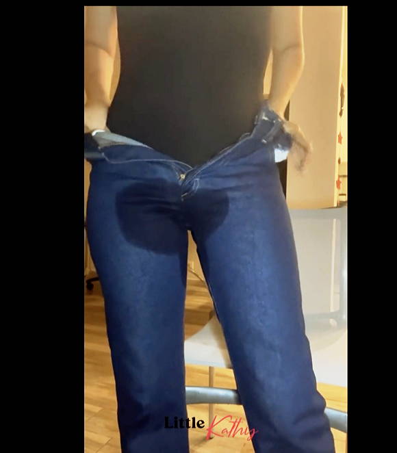 【Squirting in tight vintage jeans】