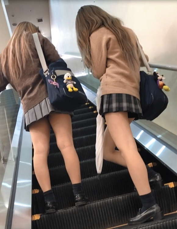 女子高生