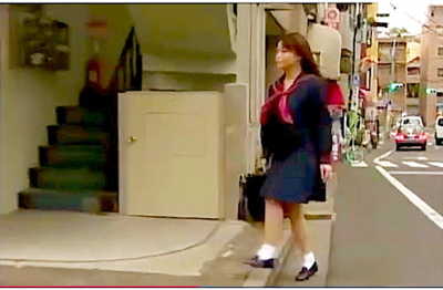 【ヘンリー塚本+はるか悠+小沢とおる】交通刑務所に入ってしまった母親！連れ子のアウロリJKがお父さんとセックスしてしまいます【連れ子+継父】