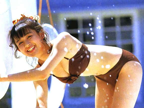 田村英里子さんの水着09