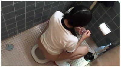【トイレ盗撮】『最新版ハイビジョン3カメ仕様 局部アップ進学塾 女子●生トイレ盗撮投稿映像』他【画像40枚】